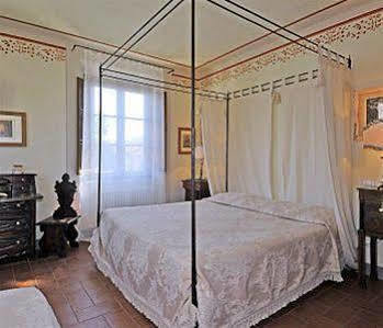 Villa Lombardi Camaiore Exteriör bild